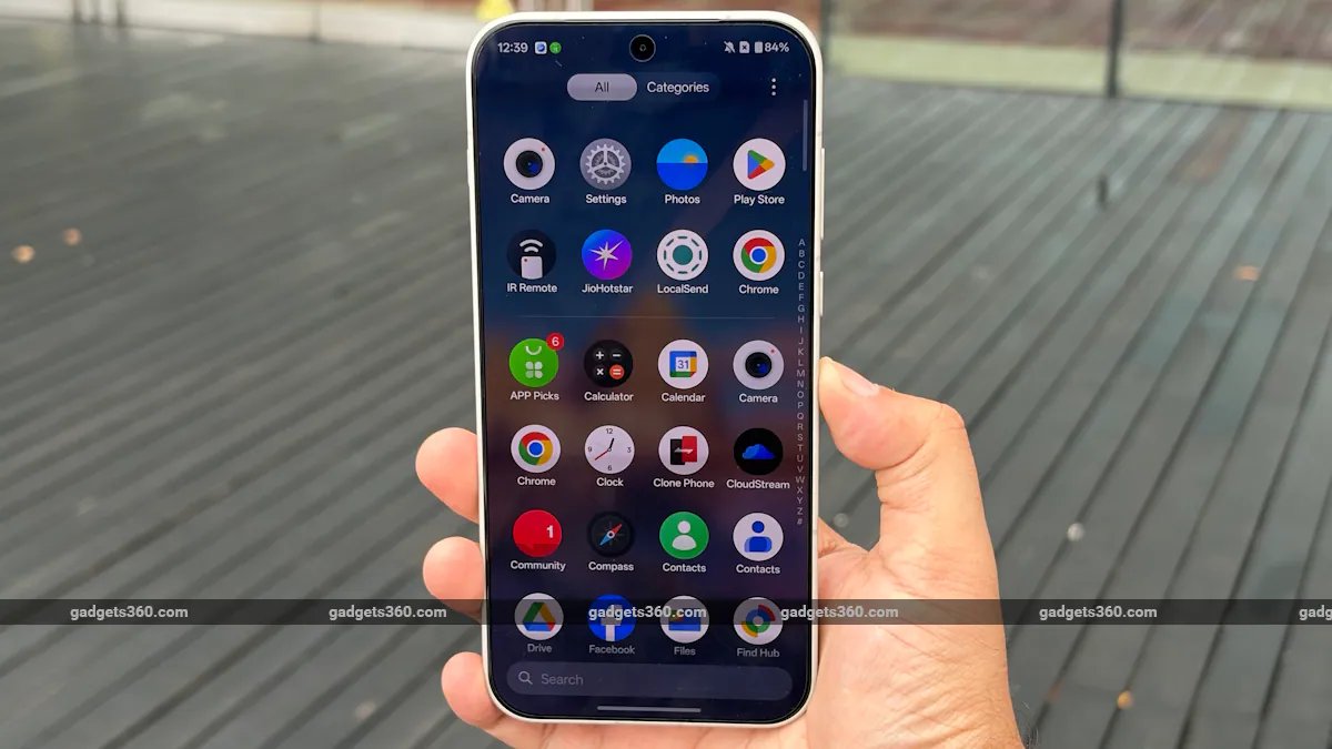 oneplus_15_review_ndtv_OOS16_1763040770661.jpg