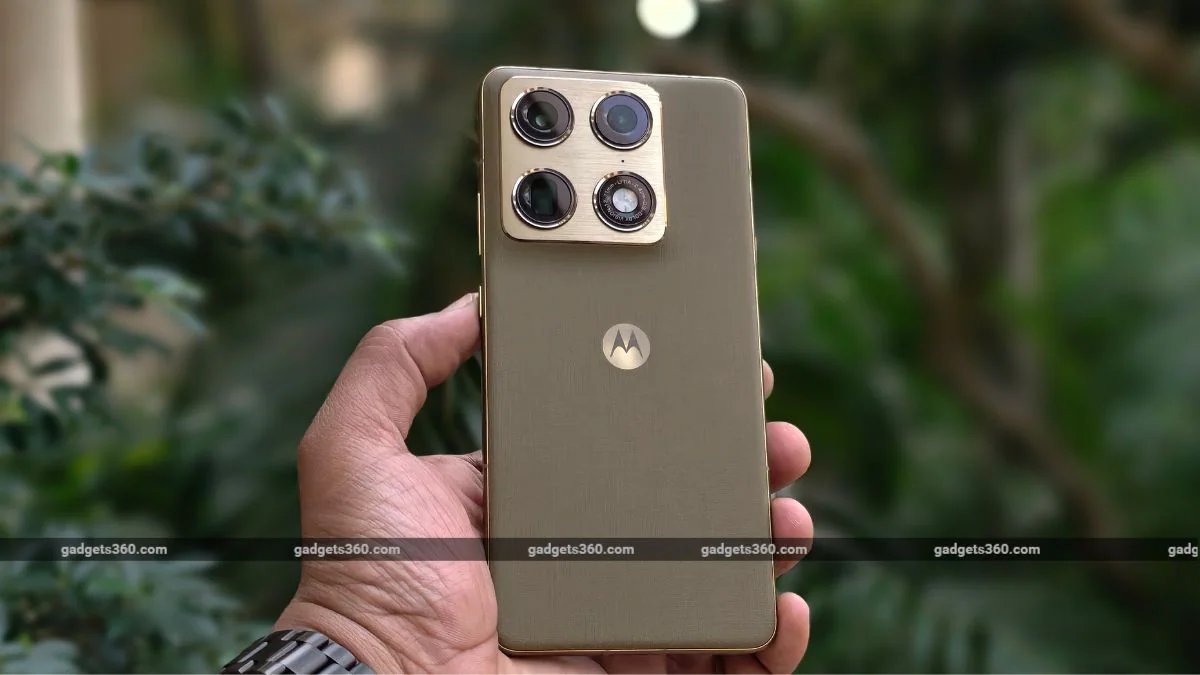 1789977772_motorola_signature_gadgets_360_10_1769504421457.jpg