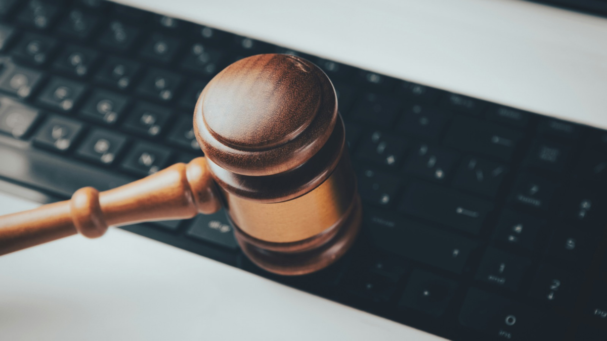 kelpdao_sues_layerzero_sasunbughdaryan_unsplash_main_1790338637018.png