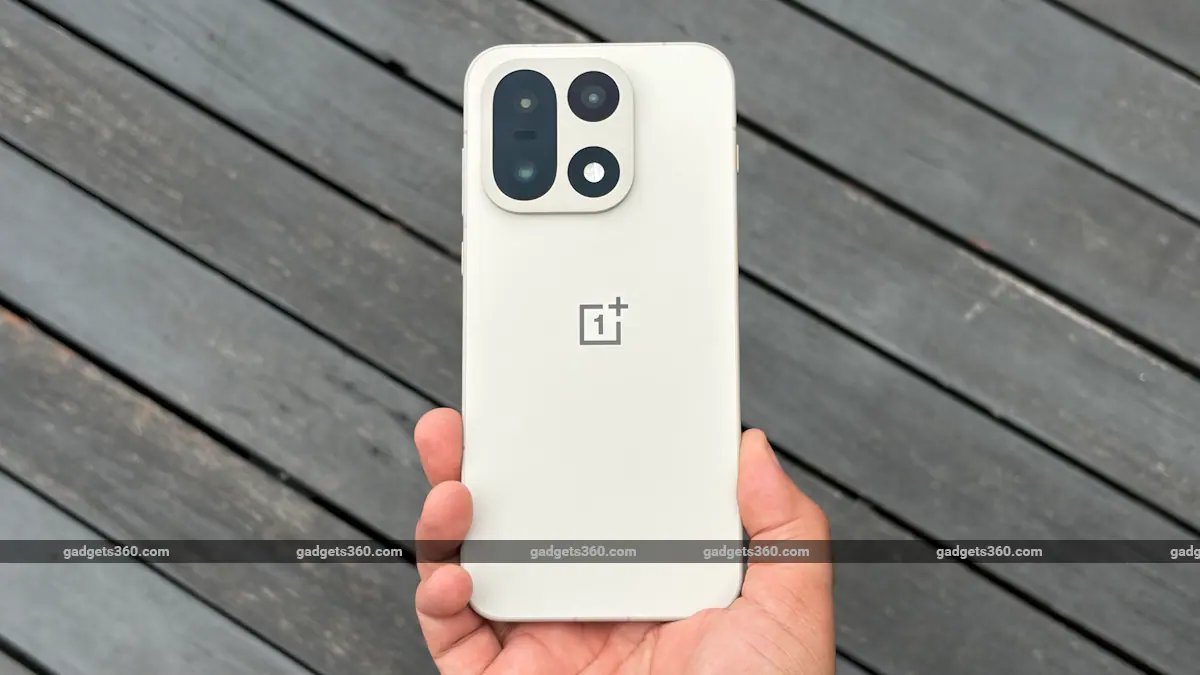 oneplus_15_review_ndtv_main_1763040005487.jpg