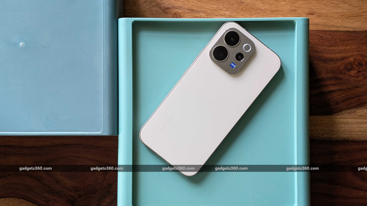 vivo_v70_elite_india_launch_main_1771483137456.png