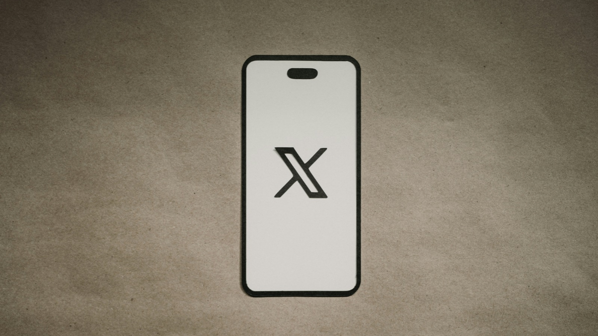 x_launch_cashtag_trading_kellysikkema_unsplash_main_1790076563223.png