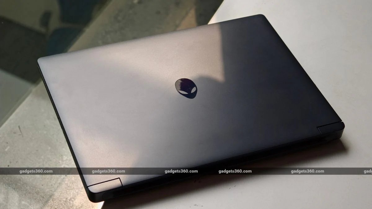 1792231598_dell_alienware_15_gadgets_360_2_1792050976242.jpg