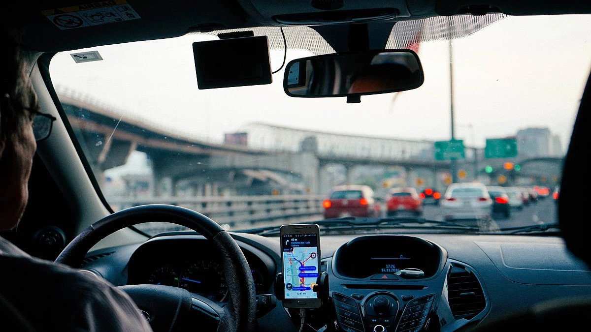 autonomous_vehicle_dan_gold_unsplash_1660682198514.jpg